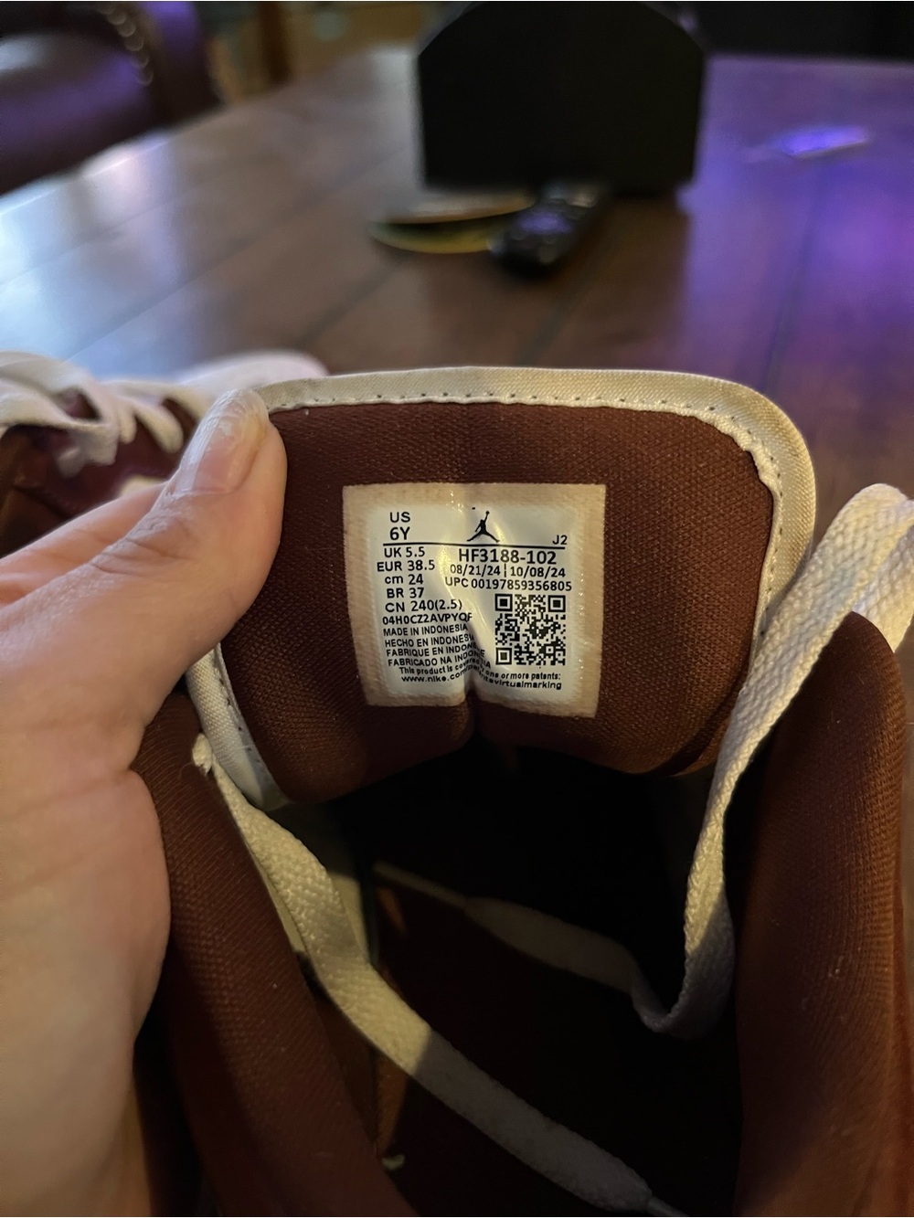 Air Jordan 1 in Dark Pony - Picture 5 of 6